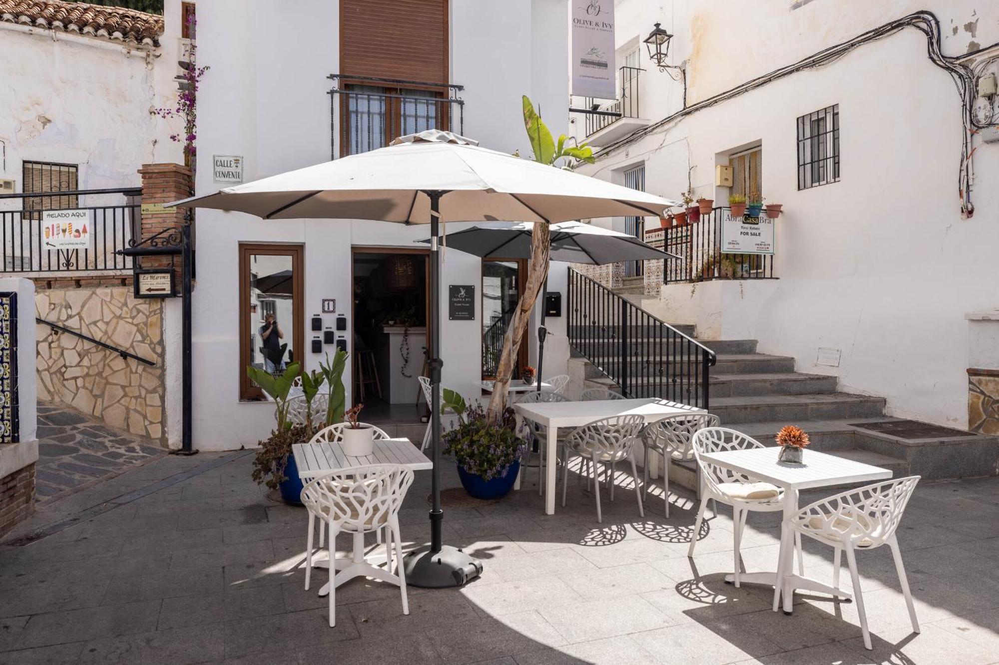 Olive & Ivy Guesthouse Canillas de Aceituno Exterior foto